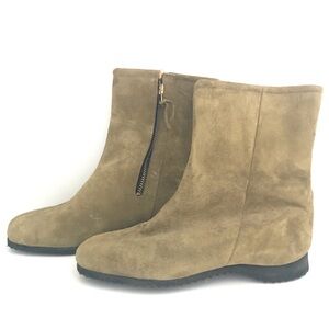 ⭐️3/$25 Hush Puppies Zip Up Green Suede Boots